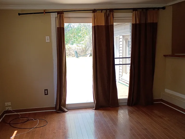 9005 Deering St — Photo 11