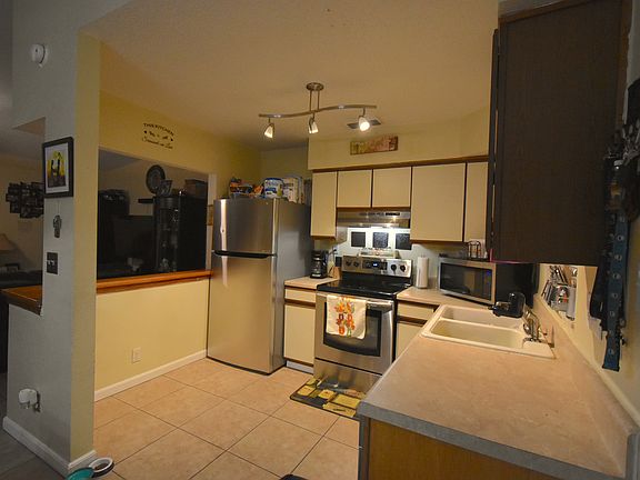 3rd image of 2822 Hertha Ave