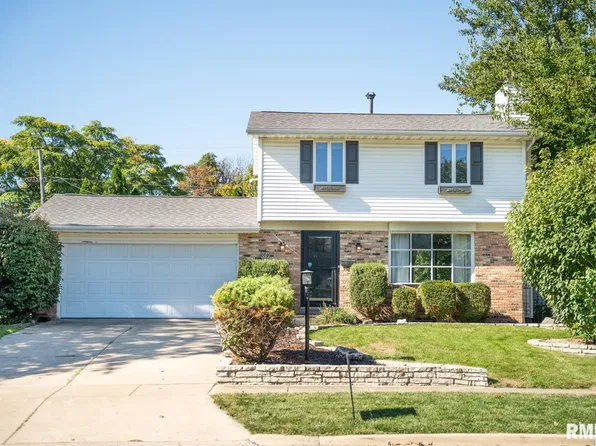 606 Devonshire Rd, Washington, IL 61571
