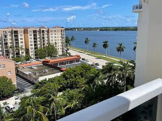 1617 N Flagler Dr — Photo 46