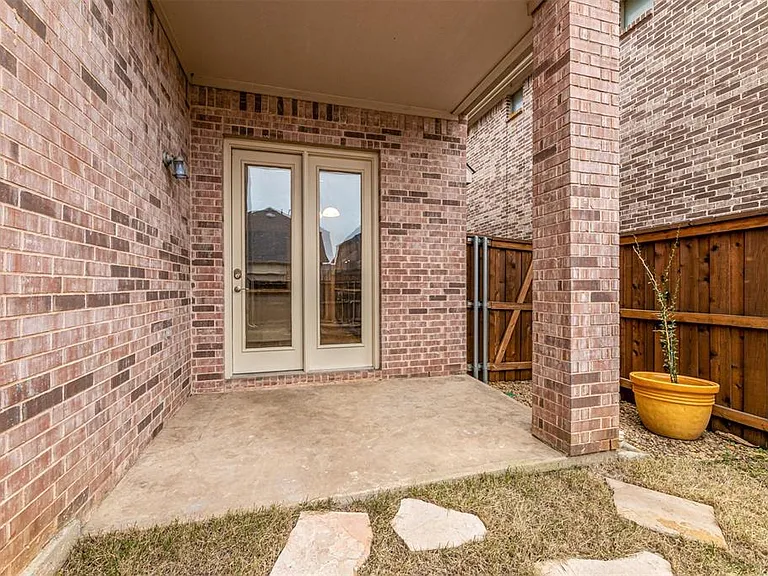 1475 Cambridge Dr — Photo 41