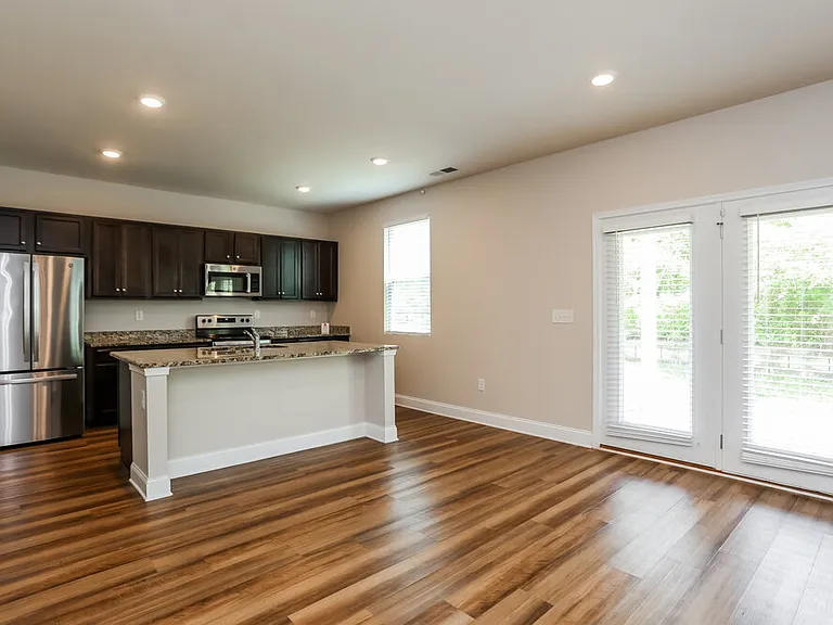 516 Overo Dr — Photo 5