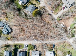26 Hilton Ave, Falmouth, MA 02543