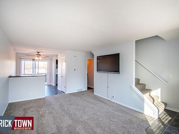 2nd image of 504 Cordes Dr #5