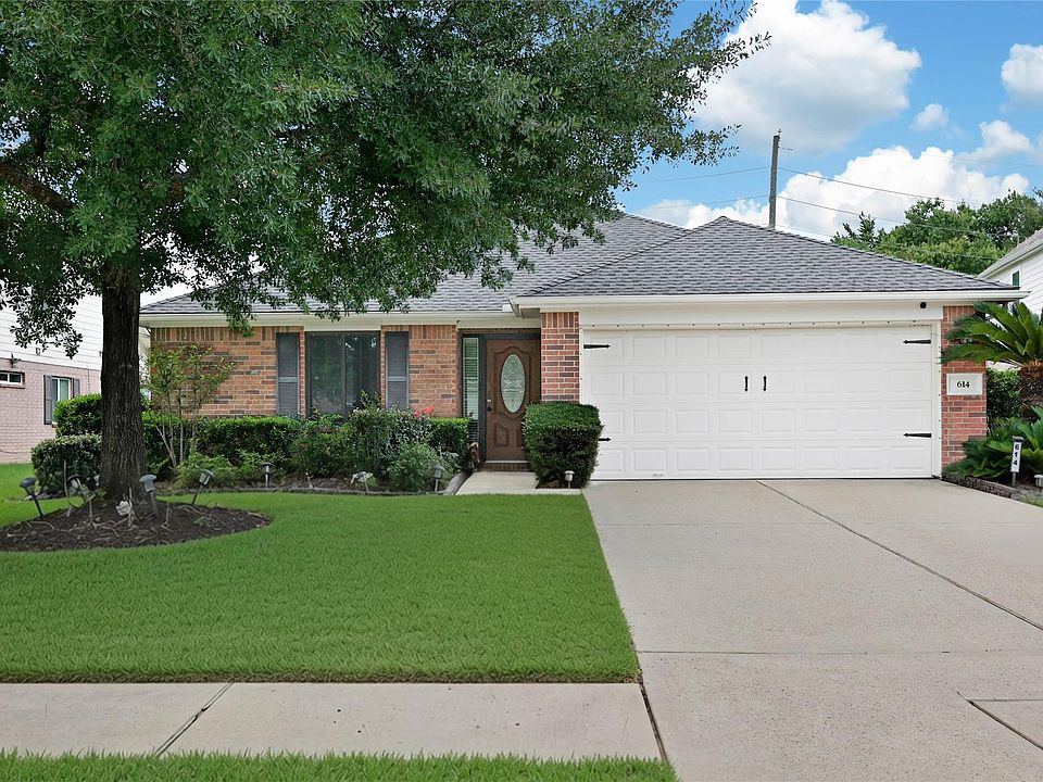 1st image of 614 Linden Manor Ct