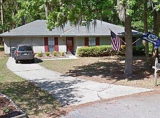8 Sycamore Ct, Savannah, GA 31406