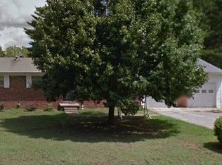 15 Shorepoint Rd, Oakfield, TN 38362