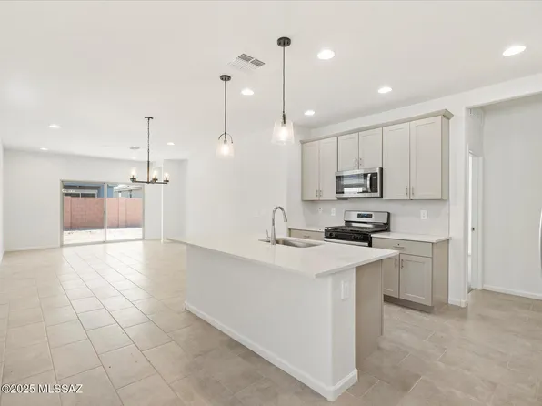 11895 W Rancho Dr, Marana, AZ 85653