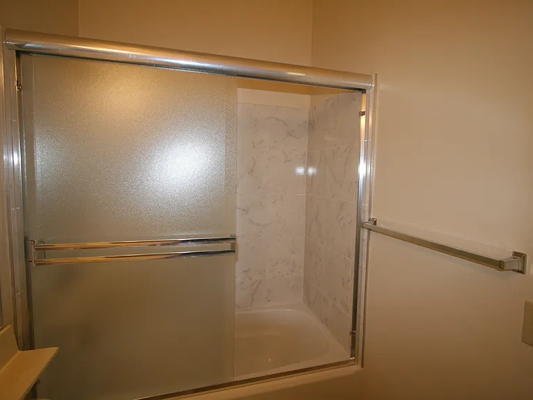 3637 Clarington Ave #112 — Photo 41