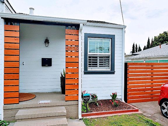 3rd image of 5028 Esmond Ave