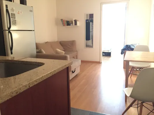 Rented by Veracity NYC LLC | media 13