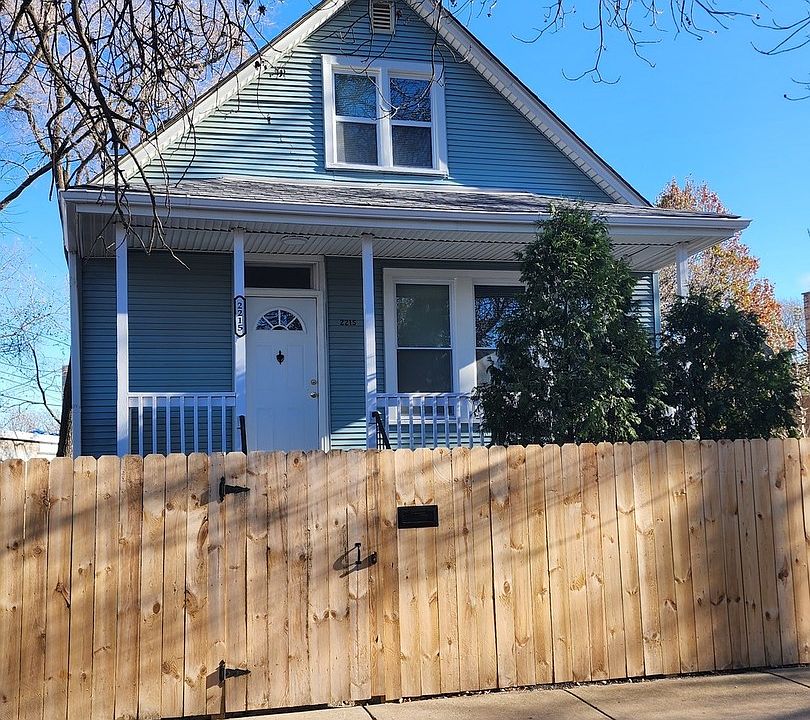 1st image of 2215 N Moody Ave