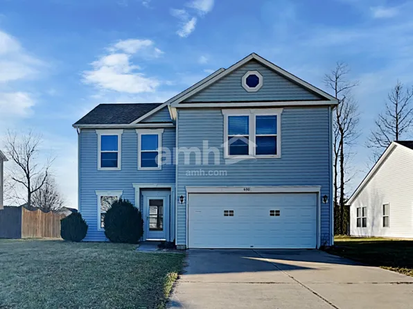 690 Runnymede Ct, Greenfield, IN 46140