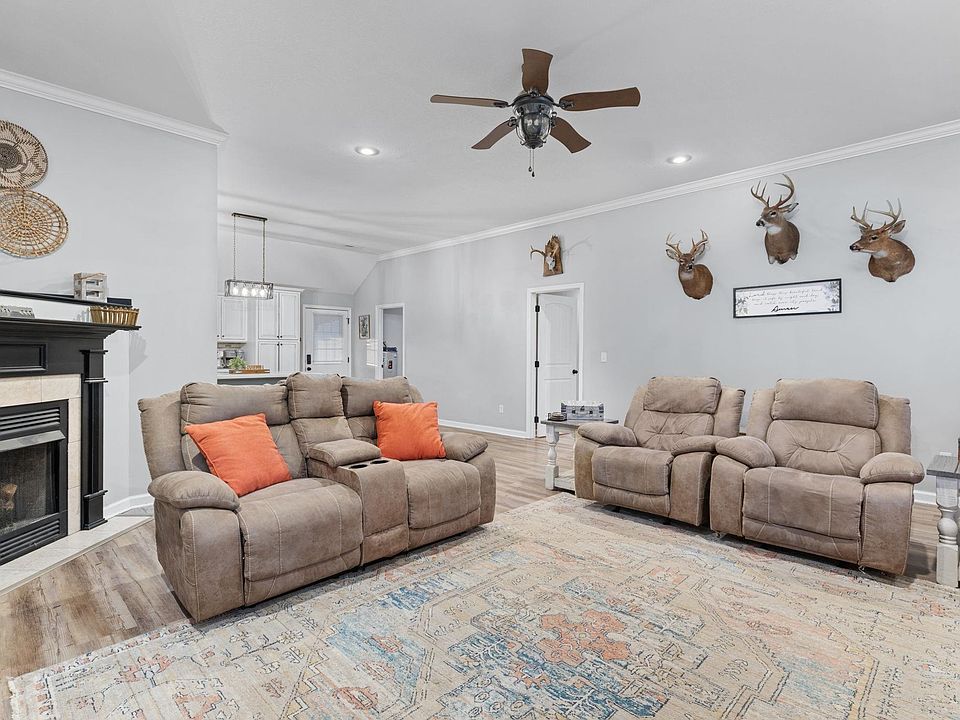 2829 County Road 137, Florence, AL 35633 | Zillow