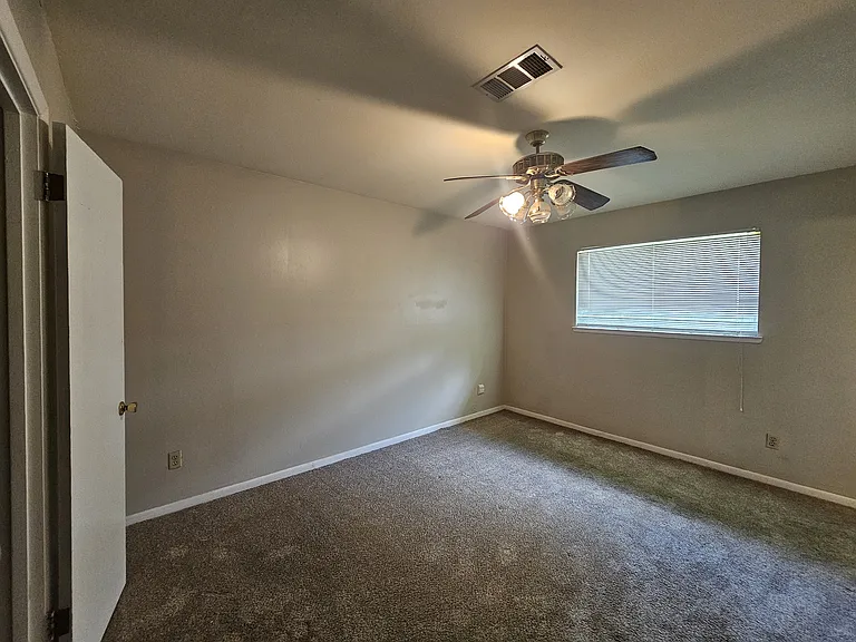 5150 Dawn Dr — Photo 11