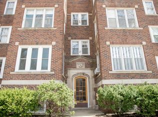 408 N State St APT 3, Champaign, IL