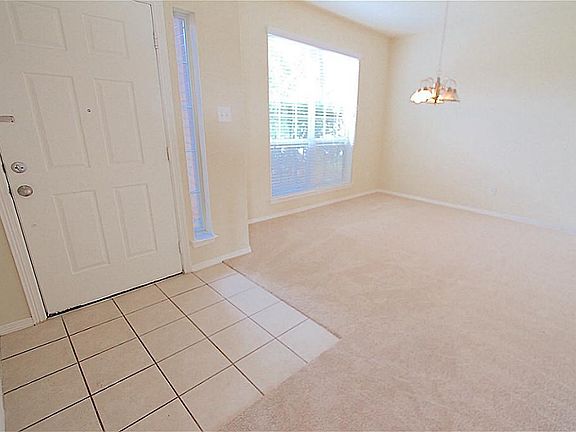 4th image of 110 Laurel Meadow Ct