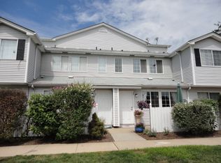 35 Parkside Rd, Bedminster, NJ 07921