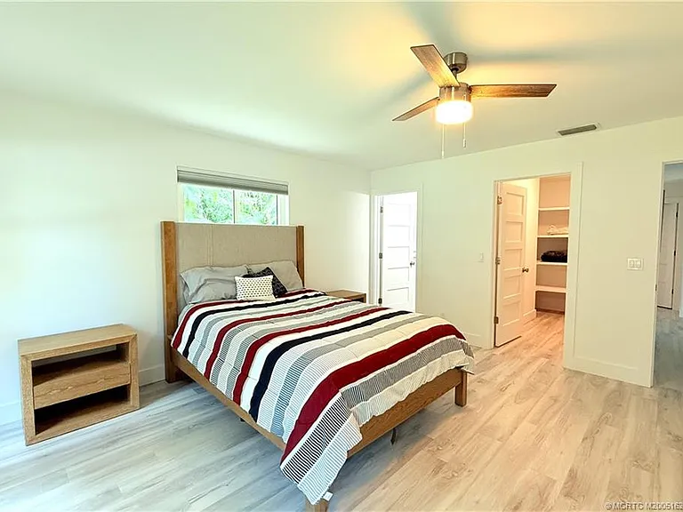 1196 SE Saint Lucie Blvd — Photo 12