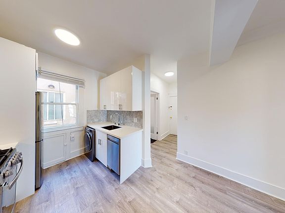 4th image of 675 Ofarrell St APT 19
