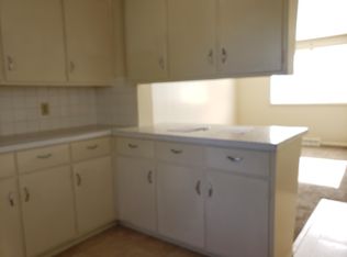 822 Connecticut Ave, Rock Springs, WY 82901