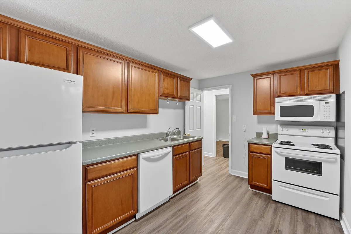 Building Photo - 210 W 49th St #A