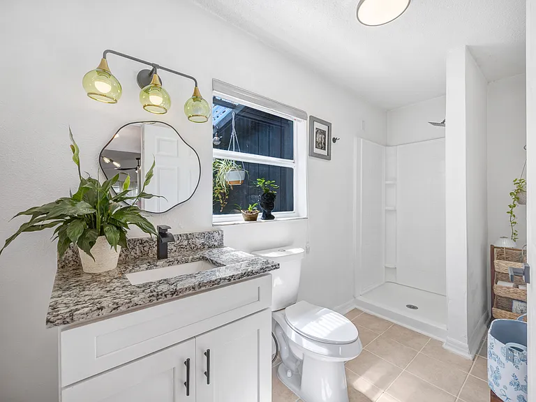 5811 Mabel St — Photo 9