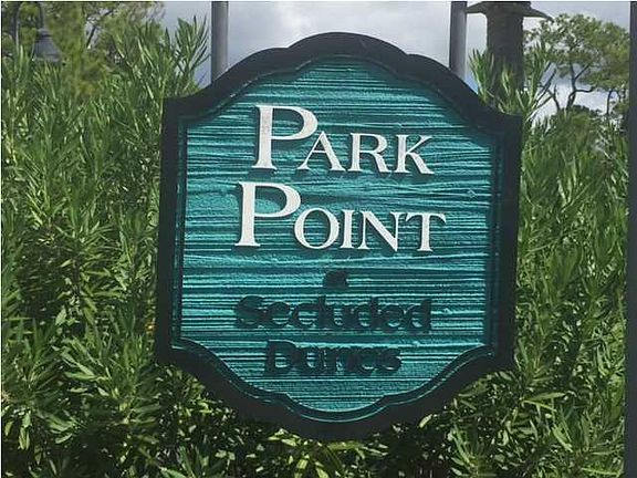 3rd image of 207 Park Point Cir