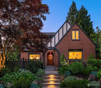 4622 NE 40th Street, Seattle, WA, 98105