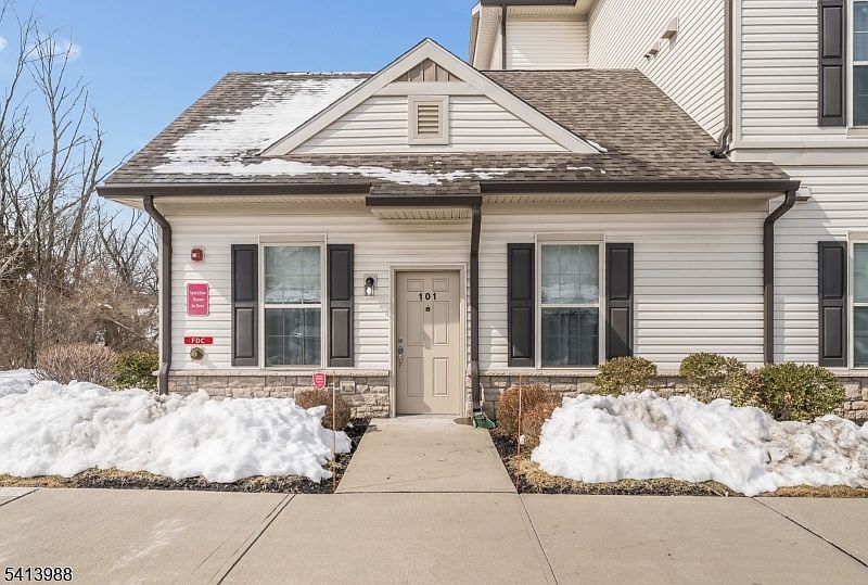 1st image of 101 Altra Road