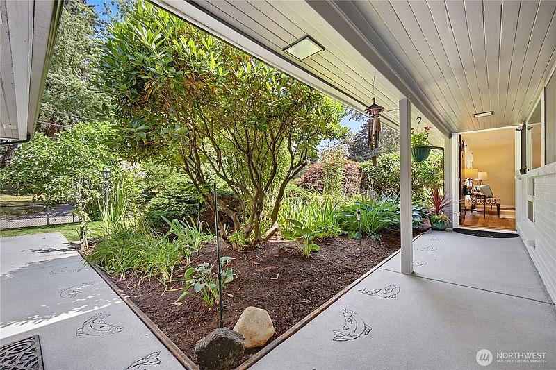 3rd image of 12255 SE 184th Street