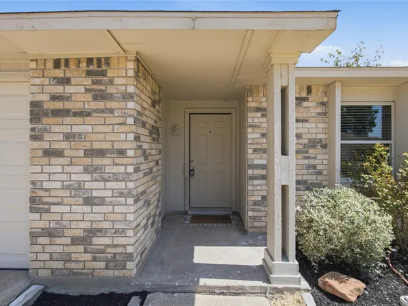 5661 Pearce St, The Colony, TX 75056