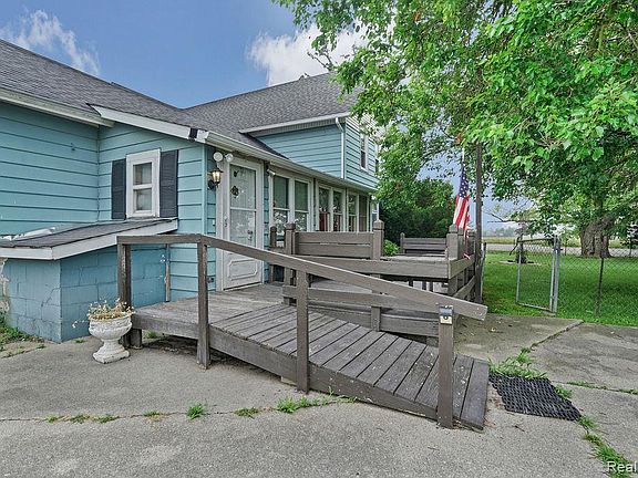 4th image of 261 Fitz Rd