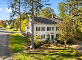 30 Toppans Ln, Newburyport, MA 01950