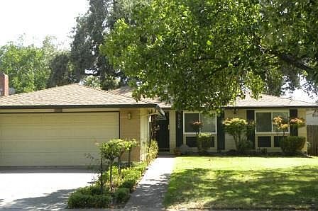 1st image of 8820 Garden Glen Way