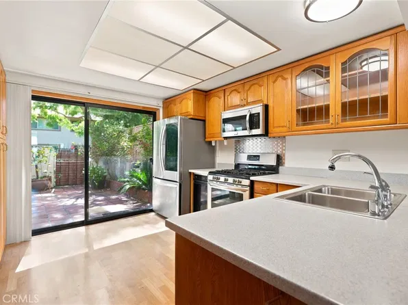 8402 Sunbeam Cir, Huntington Beach, CA 92646
