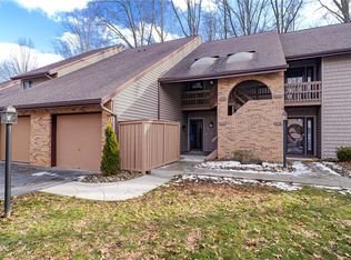 4464 Willow Creek Dr SE, Warren, OH