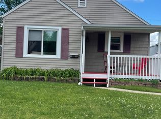 2306 N Elmwood Ave, Peoria, IL