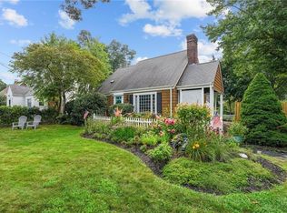 3 Washington Rd, Barrington, RI 02806