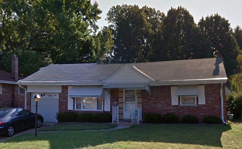 2nd image of 10138 Maryvale Ln