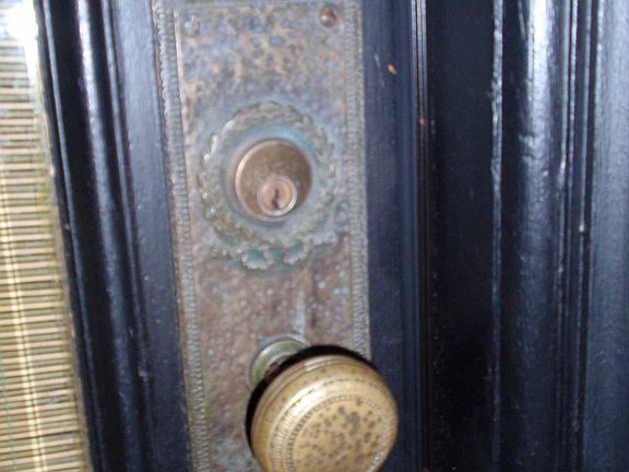 4th image of 2115 Jones St #A