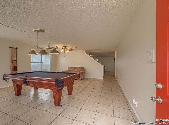 2nd image of 10410 Cedar Vlg