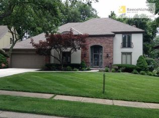 3911 W 102nd St, Overland Park, KS 66207
