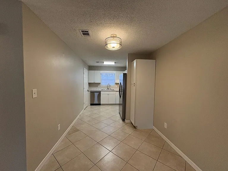 3354 La Leyenda Ct #B — Photo 8