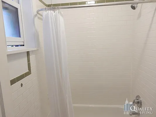 Rented by (Legacy) NY Quality Living Uptown | media 31