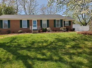 2003 Kylemore Dr, Greensboro, NC 27406