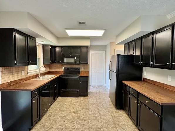 406 Charles Clayborne Ct #A, Richmond, KY 40475