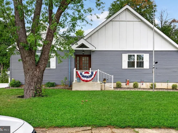 10 Camden Ave, Voorhees, NJ 08043
