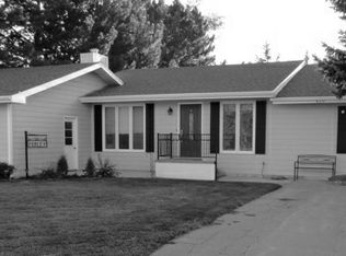 820 Elm Ave, Grant, NE 69140