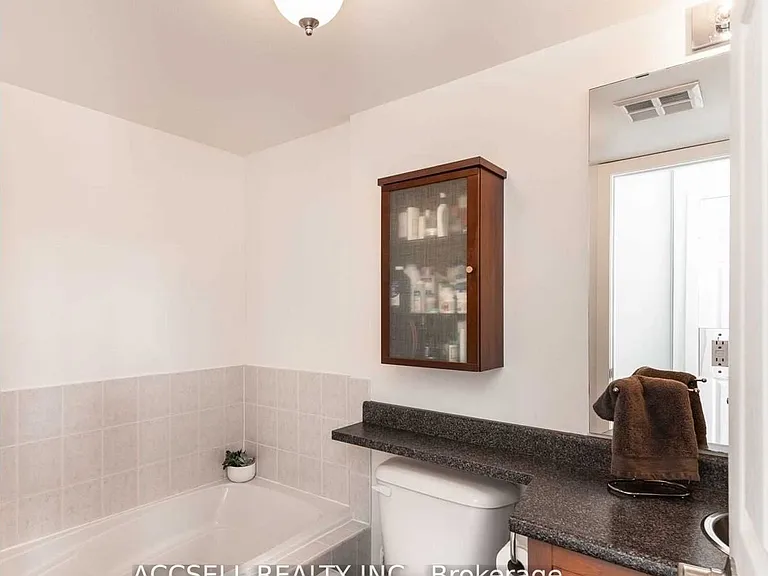 3400 Lake Shore Blvd W #229 — Photo 12